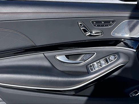 Used 2020 Mercedes-Benz Maybach S 650 image 21