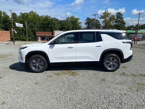 New 2026 Chevrolet Traverse LT image 6