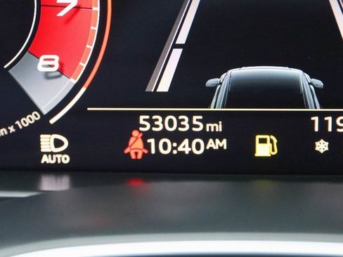 Used 2021 Audi Q8 Premium w/ Convenience Package image 29