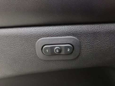 Used 2014 Dodge Durango Limited w/ Nav & Power Liftgate Group AWD/4WD image 29