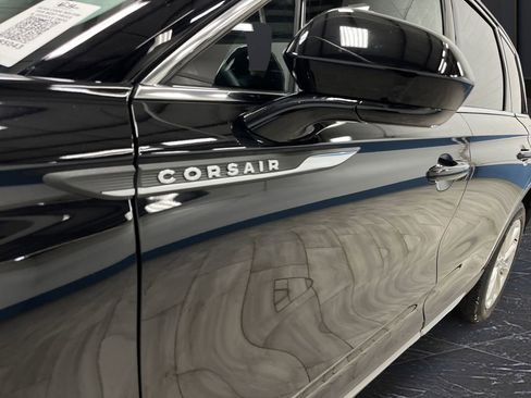 Used 2022 Lincoln Corsair AWD w/ Premium Package image 38