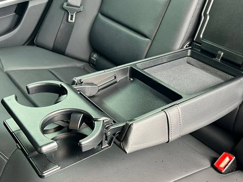 Certified 2016 Mercedes-Benz E 350 4MATIC Sedan image 39