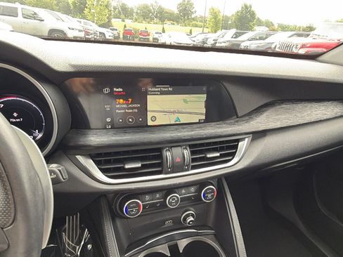 Used 2024 Alfa Romeo Stelvio Sprint AWD/4WD image 35