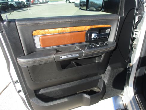 Used 2014 RAM 1500 Laramie Longhorn w/ Convenience Group image 6