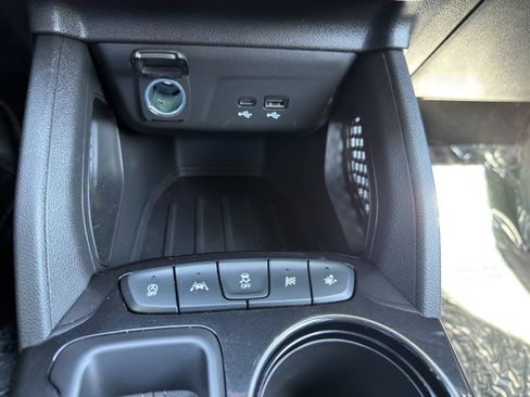 Used 2024 Chevrolet TrailBlazer LT FWD image 39