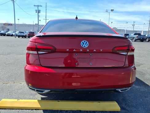 Used 2020 Volkswagen Passat 2.0T R-Line image 8