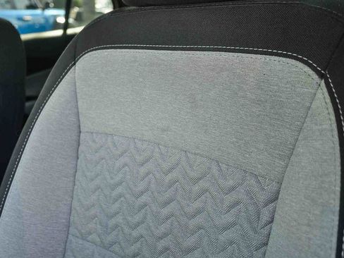 Used 2024 Chevrolet Equinox LS FWD image 17