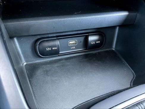 Used 2025 Kia Soul LX w/ LX Technology Package image 16