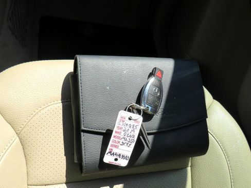Used 2014 Mercedes-Benz ML 350 4MATIC image 26