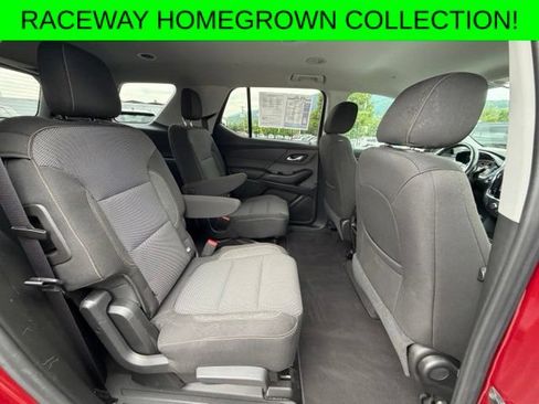 Used 2018 Chevrolet Traverse LT AWD/4WD image 39