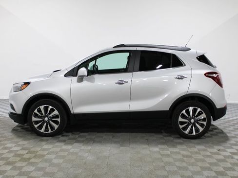 Used 2021 Buick Encore Preferred image 3