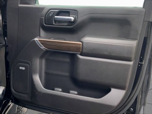 Used 2021 Chevrolet Silverado 1500 LT Trail Boss w/ Convenience Package II AWD/4WD image 23
