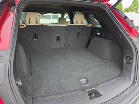 Used 2019 Cadillac XT5 FWD image 18