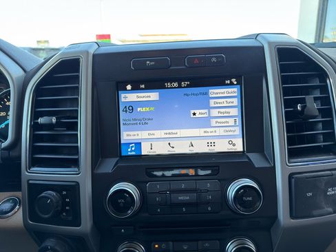 Used 2018 Ford F150 Lariat w/ Equipment Group 502A Luxury image 22