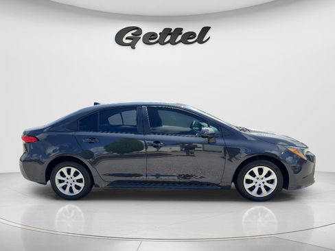Certified 2025 Toyota Corolla LE FWD image 4