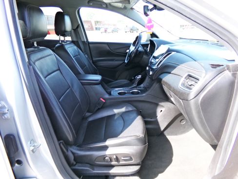Used 2018 Chevrolet Equinox Premier image 15