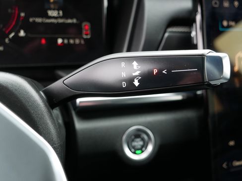 Used 2025 GMC Terrain Elevation image 24