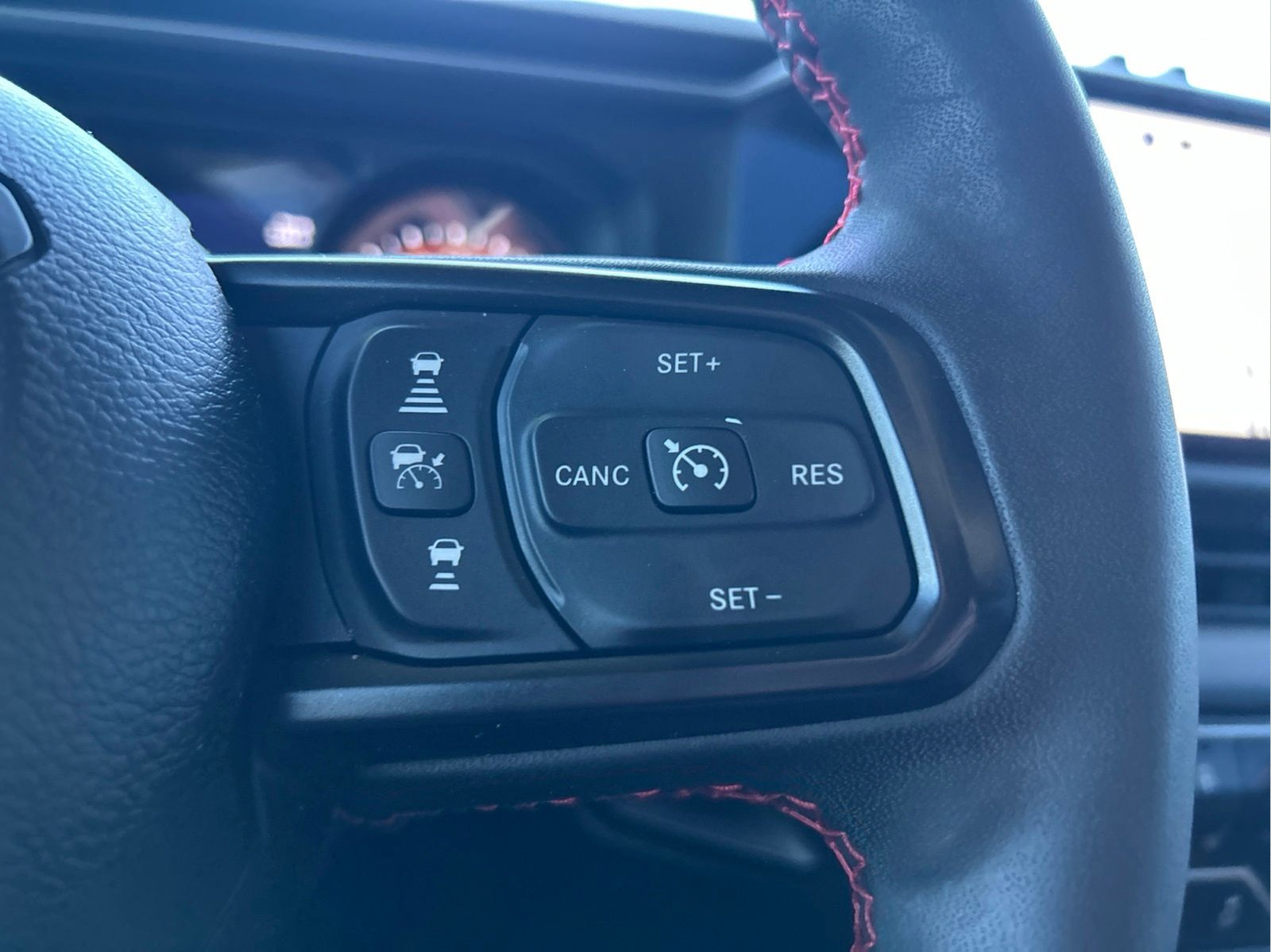 Used 2024 Jeep Wrangler Unlimited Rubicon AWD/4WD image 15