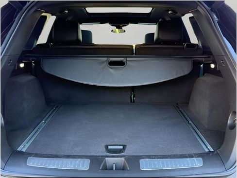 Certified 2025 Cadillac XT5 Premium Luxury image 5