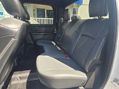 Used 2021 RAM 4500 Tradesman w/ Chrome Appearance Group image 21