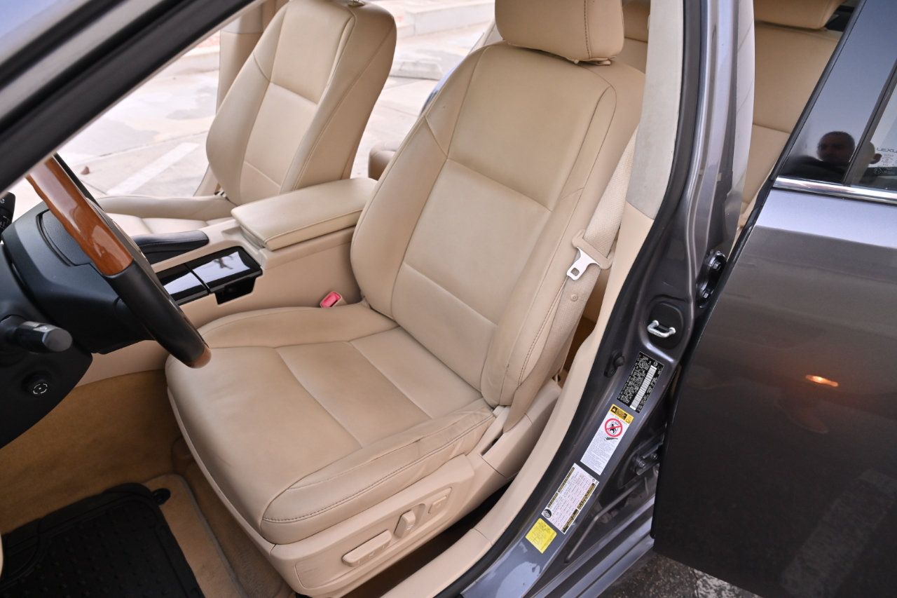 Used 2013 Lexus ES 300h w/ Premium Pkg FWD image 16