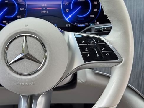 Used 2023 Mercedes-Benz EQE 500 4MATIC SUV w/ Exclusive Trim Package image 22