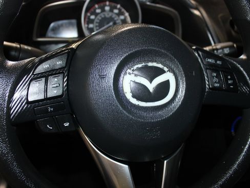 Used 2016 MAZDA MAZDA3 i Sport w/ Preferred Equipment Package FWD image 21