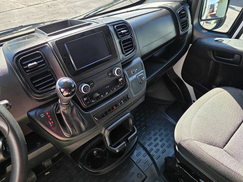 Used 2023 RAM ProMaster 2500 FWD image 17