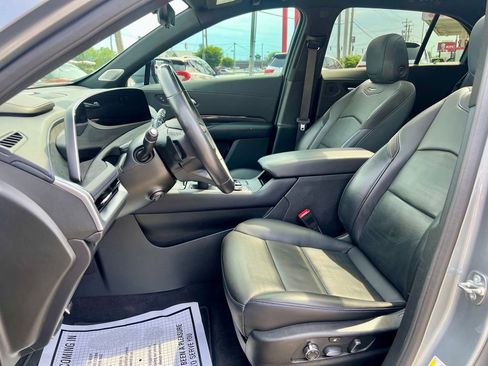 Used 2024 Cadillac XT4 Sport FWD image 10