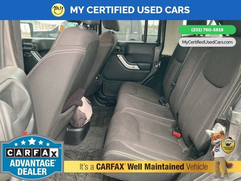 Used 2014 Jeep Wrangler Unlimited Sahara w/ Connectivity Group image 13