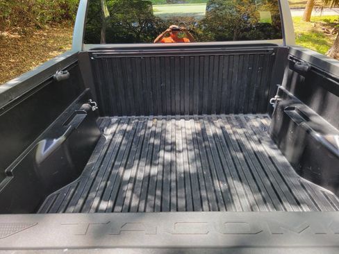 Used 2024 Toyota Tacoma SR5 RWD image 17