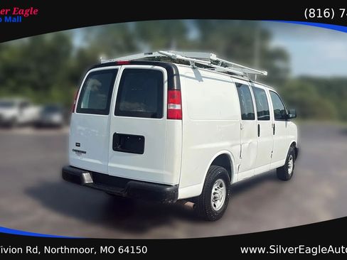 Used 2020 Chevrolet Express 2500 w/ Communications Package RWD image 5