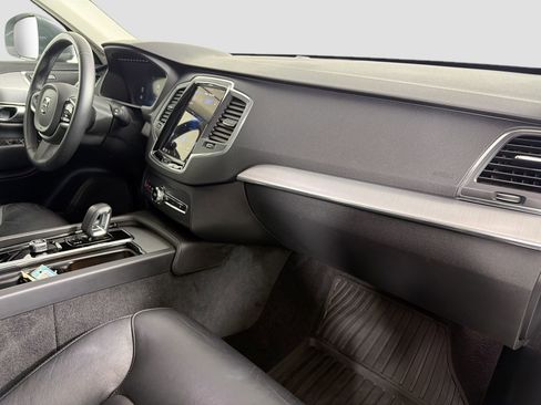 Certified 2023 Volvo XC90 B5 Core w/ Protection Package Premier image 31