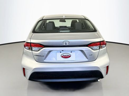 Used 2025 Toyota Corolla LE FWD image 6