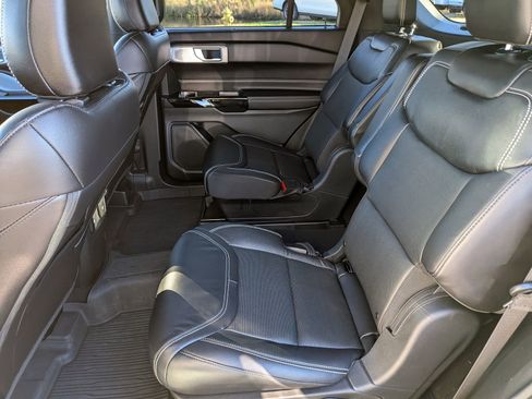 Certified 2024 Ford Explorer ST w/ Equipment Group 401A image 16