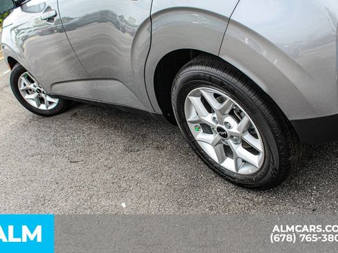 Used 2025 Kia Soul LX w/ LX Technology Package FWD image 14