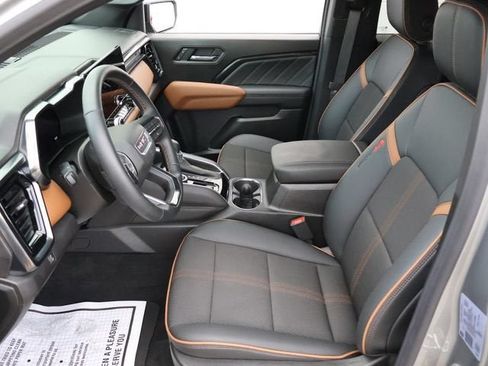 Used 2026 GMC Canyon AT4 AWD/4WD image 15
