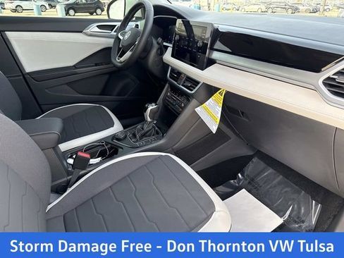 New 2026 Volkswagen Taos SE AWD/4WD image 16