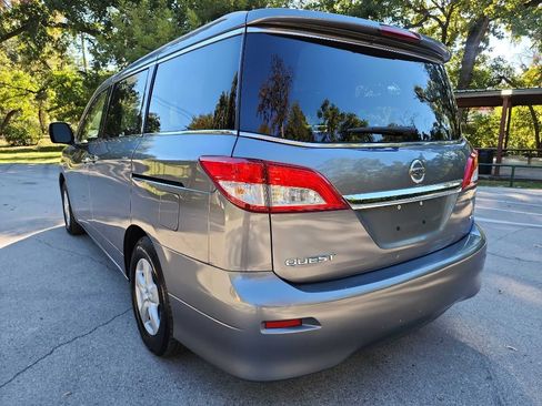 Used 2017 Nissan Quest SV image 4