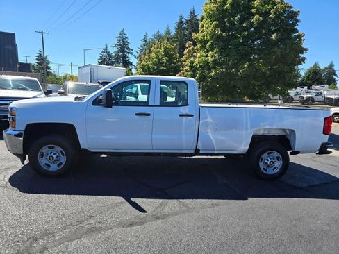 Used 2019 Chevrolet Silverado 2500 W/T AWD/4WD image 2