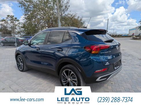 Used 2021 Buick Encore GX Select image 5