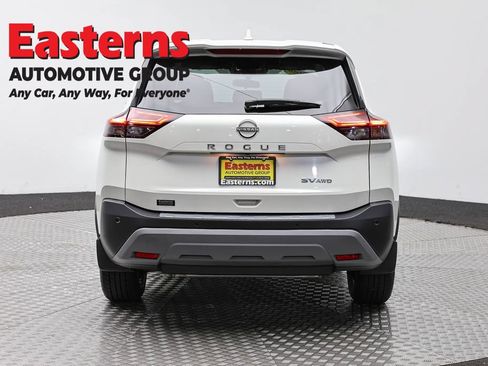 Used 2023 Nissan Rogue SV AWD/4WD image 6