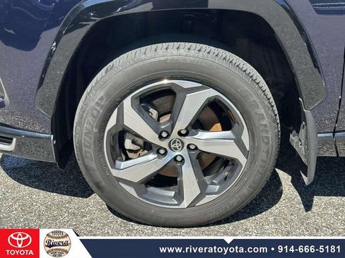 Used 2024 Toyota RAV4 SE w/ Weather & Moonroof Package AWD/4WD image 12