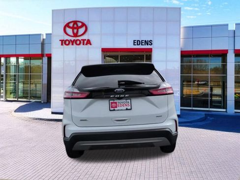 Used 2022 Ford Edge SEL AWD/4WD image 4
