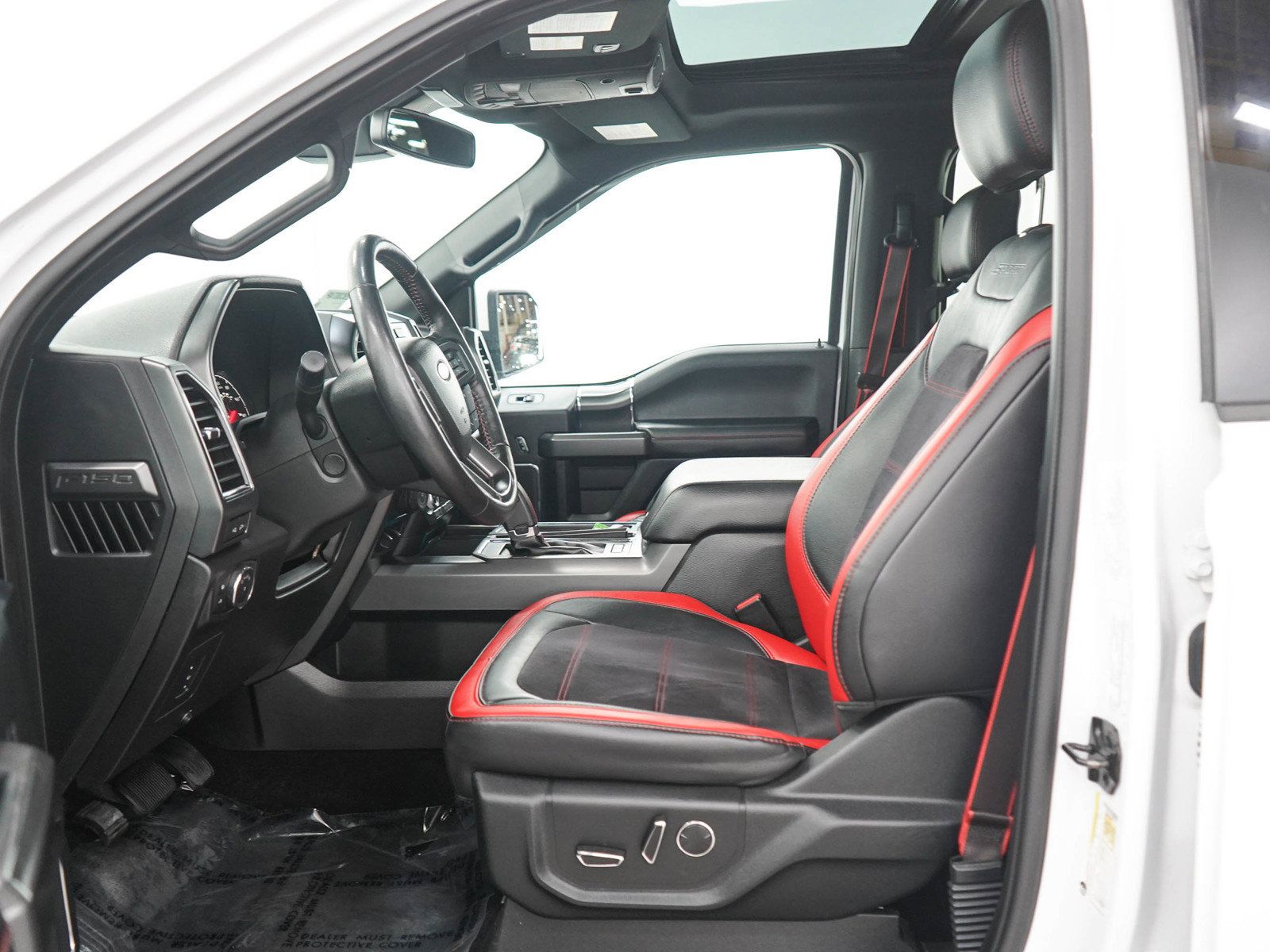 Used 2017 Ford F150 Lariat w/ Equipment Group 502A Luxury AWD/4WD image 24