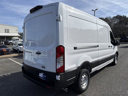 New 2026 Ford Transit 250 148 Medium Roof image 7