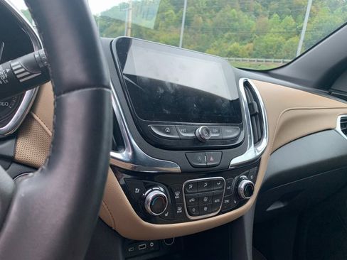 Used 2023 Chevrolet Equinox Premier image 10