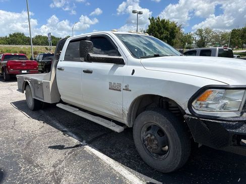 Used 2017 RAM 3500 SLT w/ Quick Order Package 29G SLT AWD/4WD image 3