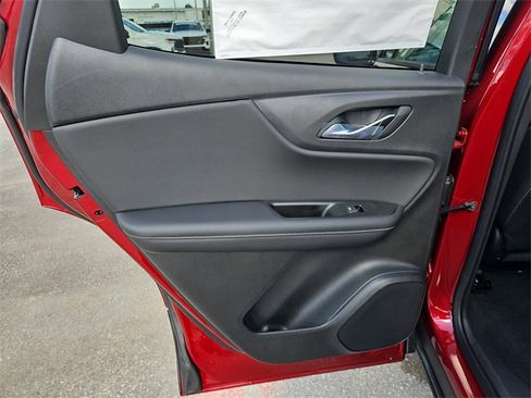 New 2025 Chevrolet Blazer LT image 10