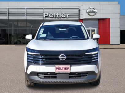 New 2025 Nissan Kicks SV w/ Illumination Package